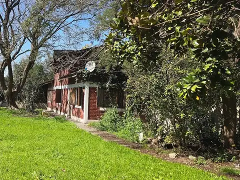 CASA  EN BARRIO EL TREBOL