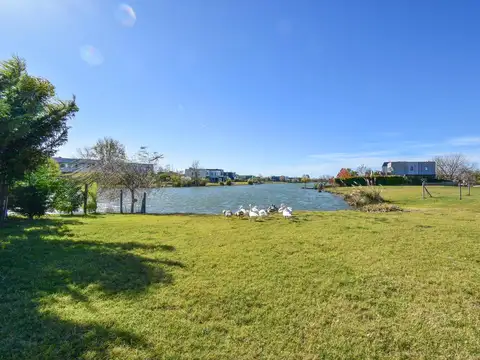 VENTA LOTE A LAGUNA BARRIO CERRADO EL CANTÓN SUB BARRIO ISLAS - FINANCIACIÓN