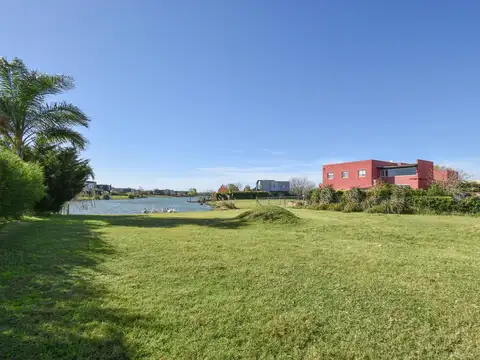 Terreno en Venta 45  mts Fondo