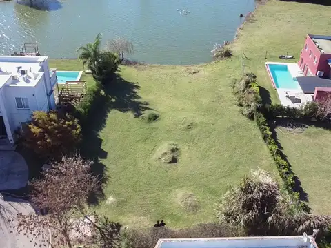 Terreno en Venta 23  mts Frente