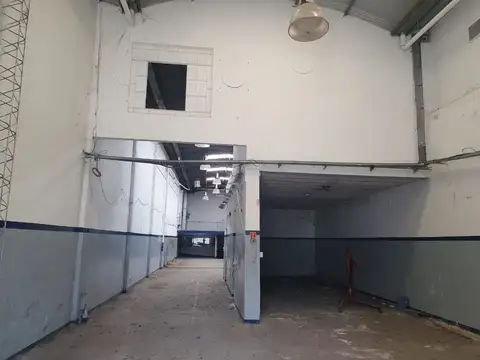 Galpon en Alquiler 45  mts Fondo