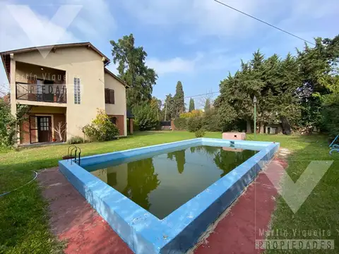 Casa en Venta con 5 cocheras