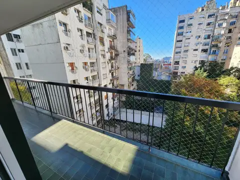 Departamento en Recoleta Alquiler 3 ambientes. Muy luminoso