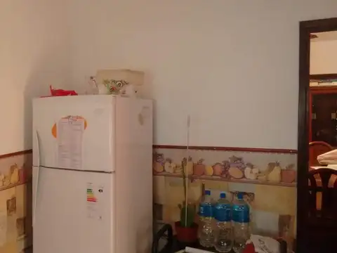 Depto Tipo Casa 4 ambientes con 2 baños