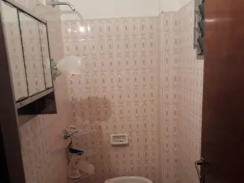 DUPLEX MONTE GRANDE CENTRO