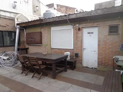 Galpón con vivienda