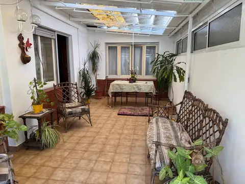 Depto Tipo Casa en Alquiler 50 años