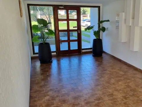 Avenida 2 2700, Piso 2