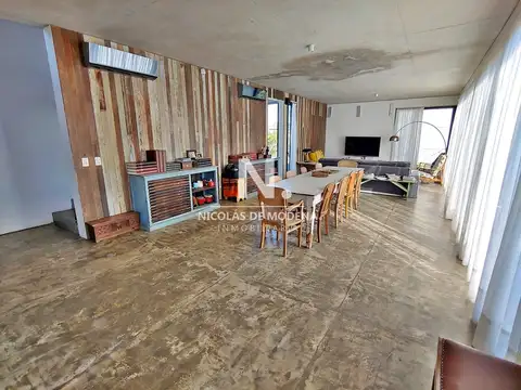 Casa 6 ambientes con 6 baños