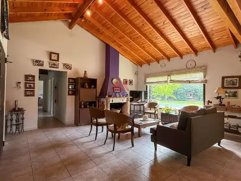 Casa en Venta con 1 cochera