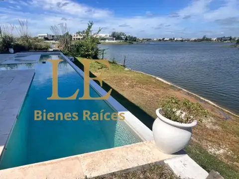 Casa 3 ambientes con 3 baños