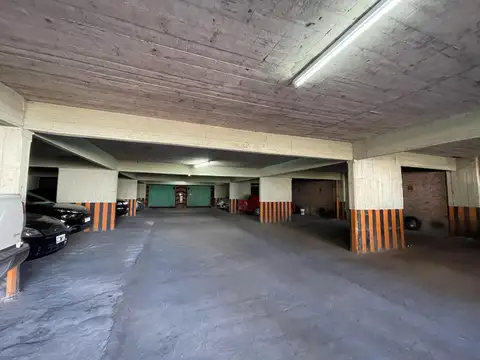 Maipu 1100 - Cochera en venta en Rosario