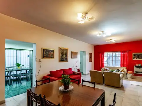 Depto Tipo Casa en Venta de 4 ambientes