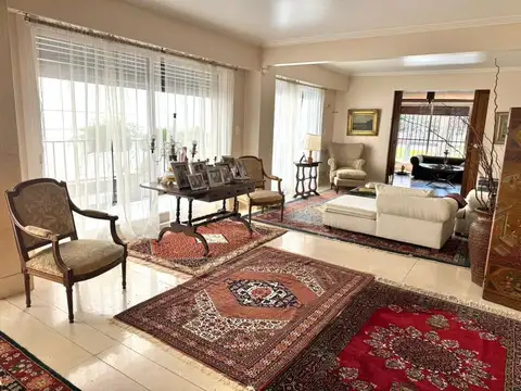 Departamento en Venta de 6 ambientes