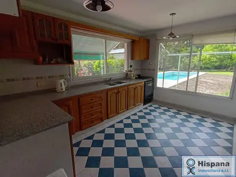 Casa 3 ambientes con 2 baños