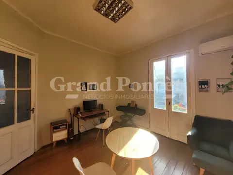 Depto Tipo Casa en Alquiler 100 años