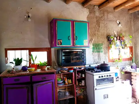 Casa 4 ambientes con 1 baño