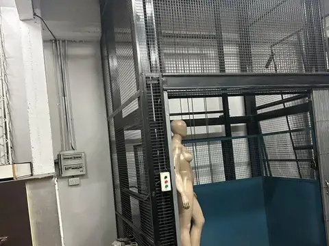 Galpon en Alquiler 10  mts Frente