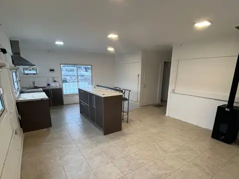 Depto Tipo Casa en Alquiler en El Palomar, $ 550.000