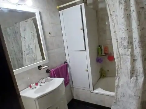 Casa 6 ambientes con 3 baños