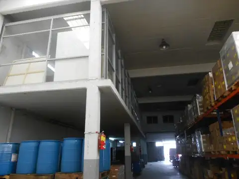 Galpón 1200m2 s/Lote 17,32x44 Zona Ind