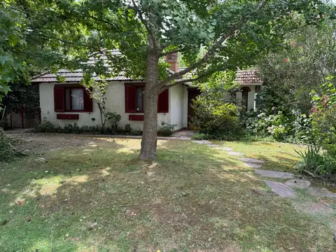 Casa 3 ambientes con 2 baños