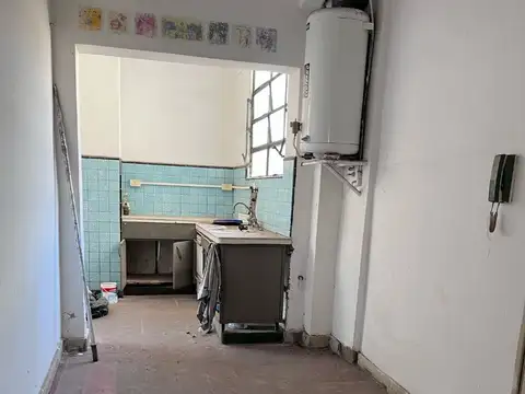 Local en Alquiler en Villa Real, $ 750.000