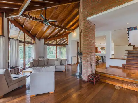 Casa en Venta al Oeste