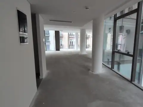 Oficina en Alquiler al Norte