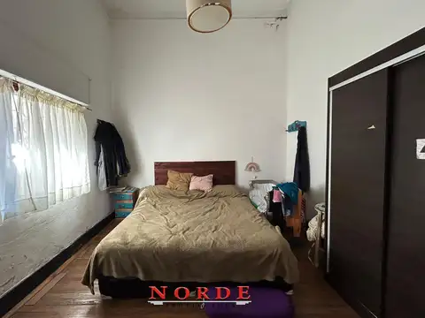 Casa 6 ambientes con 2 baños