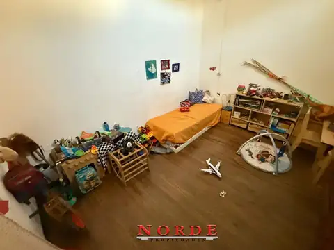 VENTA • MATADEROS • CASA EN LOTE PROPIO • 6 AMBIENTES • TERRAZA • OPORTUNIDAD