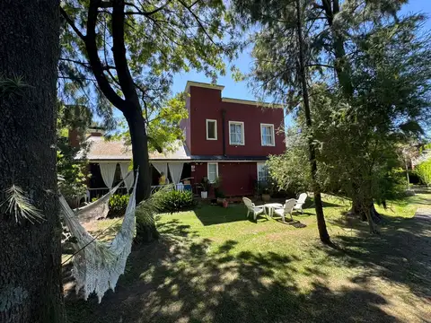 Casa en Venta 5 Ambientes Cañuelas, Jardin, Barrio Cerrado con Amenities