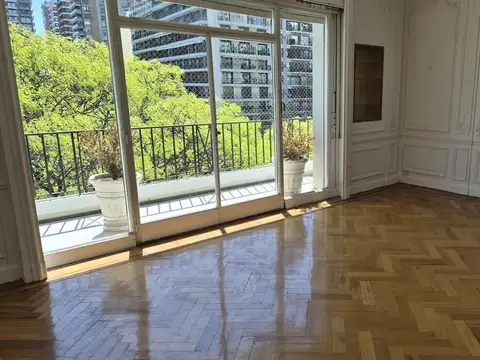 Departamento en Alquiler de 4 dormitorios