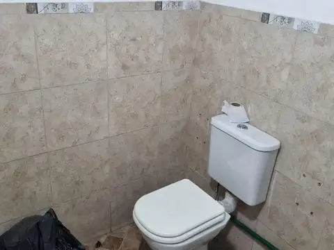 Local en Venta en Pablo Nogues, USD 300.000