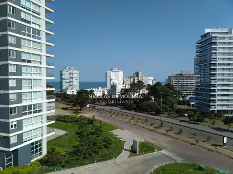 Departamento 4 ambientes con 4 baños