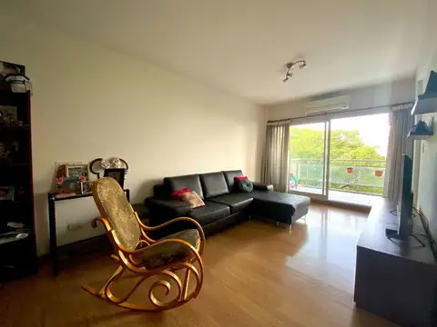 Avenida Directorio 900