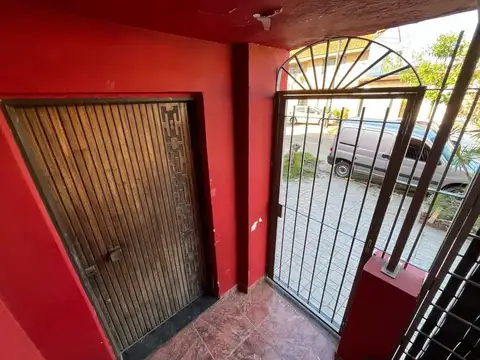 Depto Tipo Casa en Alquiler de 3 ambientes