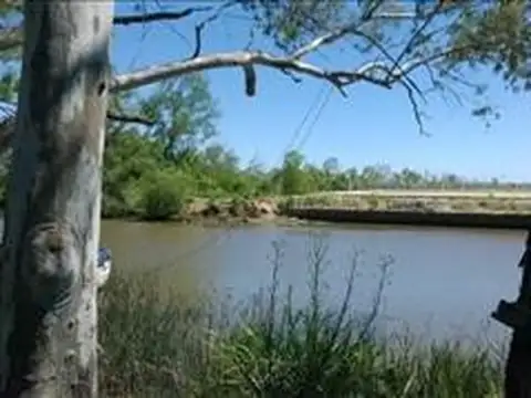 Terreno en Venta en Villa La Ñata, USD 270.000