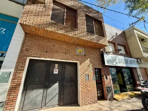 CASA EN VENTA EN PERGAMINO CON LOCAL