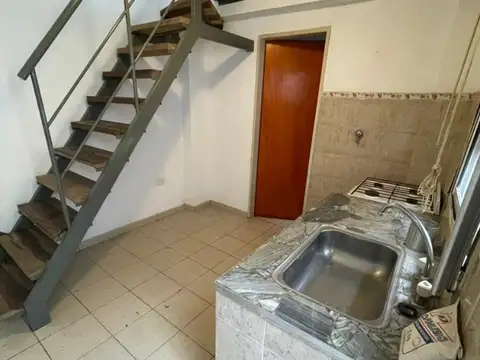 Depto Tipo Casa en Venta de 5 dormitorios