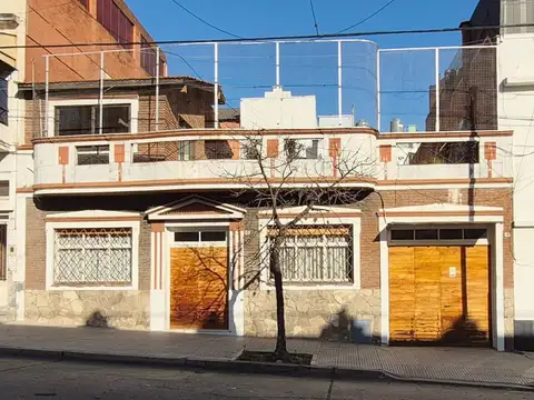 ZONIFICACION USAB1/ Hermosa Casa con 12 m de Frente