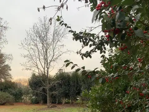 Retasado Lote Venta de 1100 m2 en San Francisco CC Manzanares Pilar