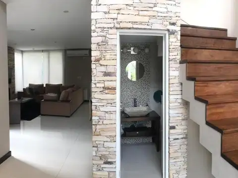 Nicolas Reppeto  2300