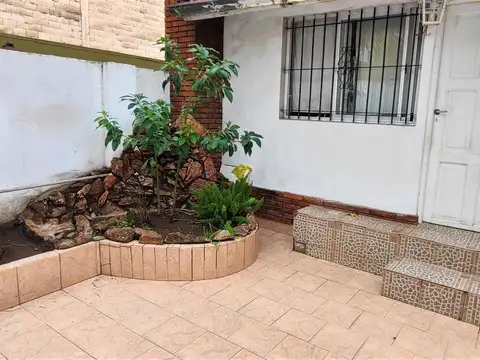 Ph con patio en Bernal - Bermejo al 700