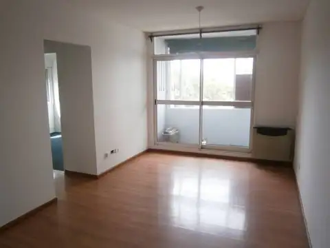 Patricios 200, Piso 2