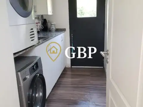 Casa 4 ambientes con 3 baños