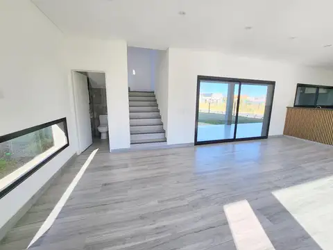 Casa en Venta al Este