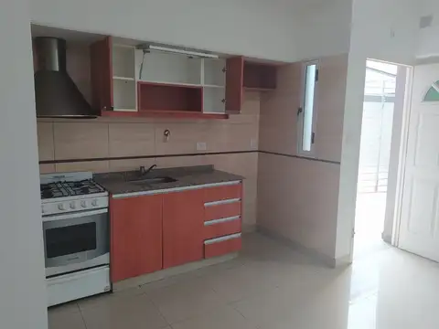 Depto Tipo Casa en Venta al Este