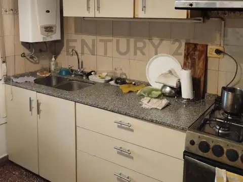 Casa 5 ambientes con 1 baño