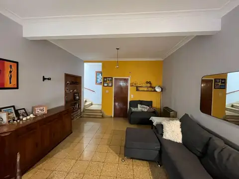 Casa en Alquiler en La Perla Sur, USD 1.200